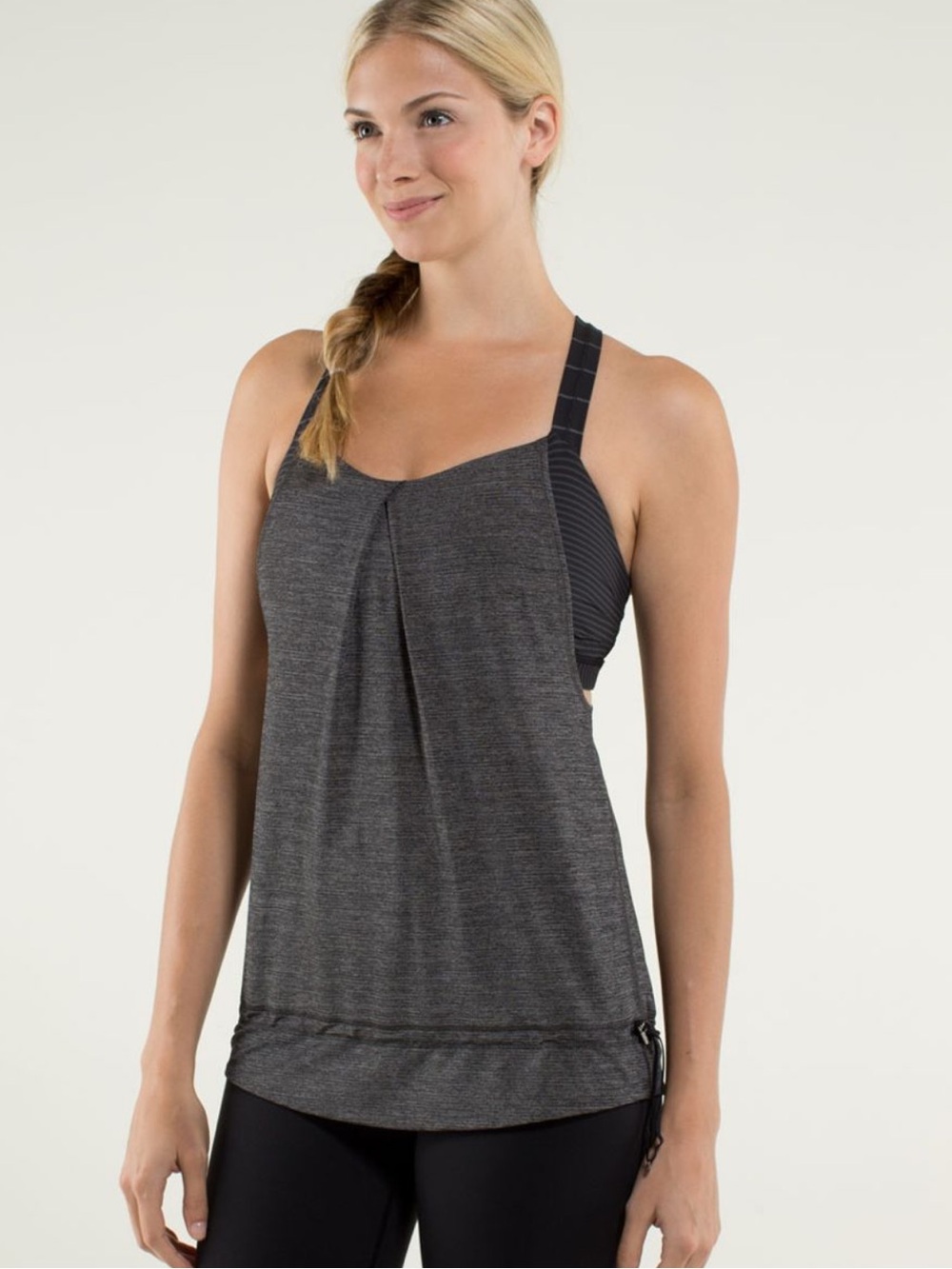 lululemon rest less tank women size 6 Gray Pleated and black Relaxed Tank